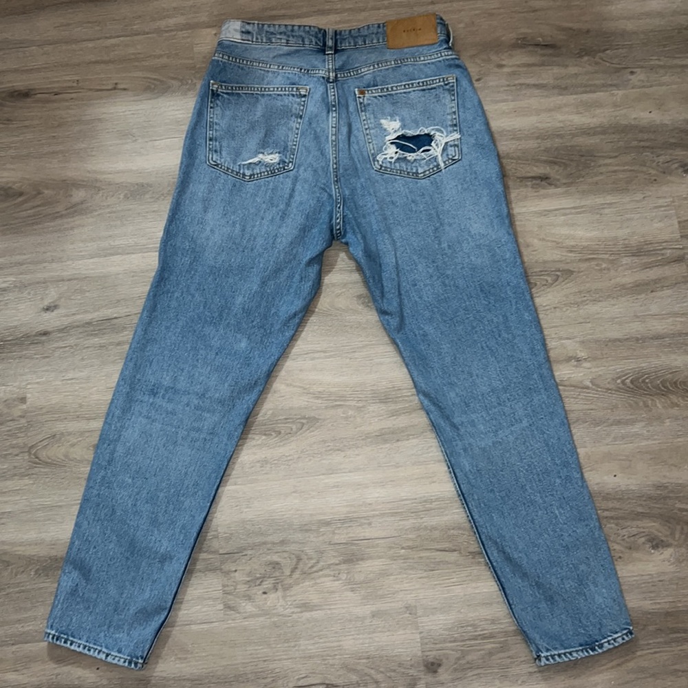 H&M Ripped Jeans - Picture 2 of 2